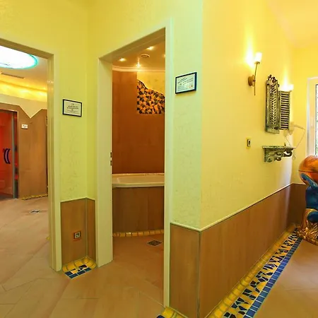 Weingaertner Szálloda 3*