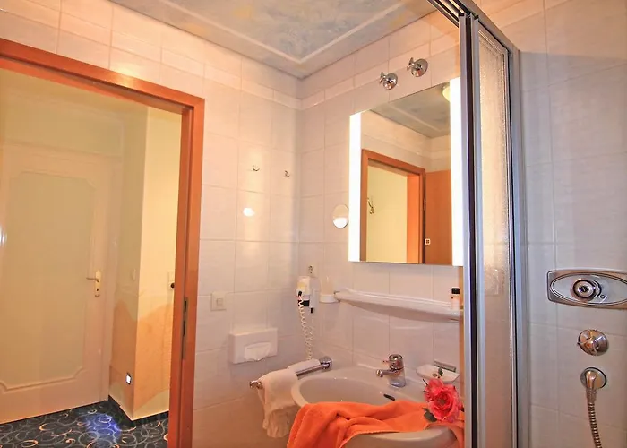 魏因加特纳酒店